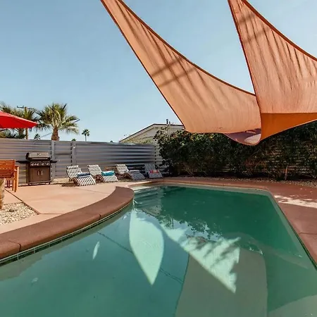 The Yorba Oasis W/Pool Villa
